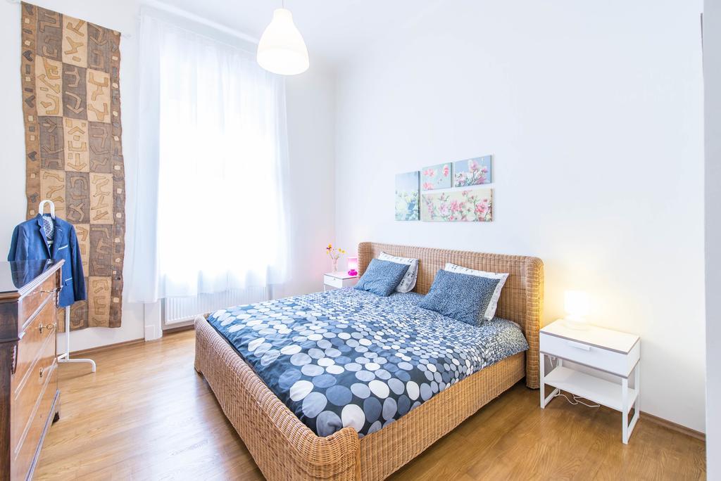 Api Flat Apartment บูดาเปสต์ ภายนอก รูปภาพ